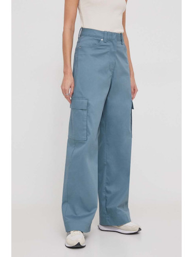 Панталон Calvin Klein Jeans в синьо със стандартна кройка, с висока талия J20J222607