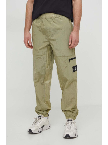 Панталон Calvin Klein Jeans в зелено J30J324695