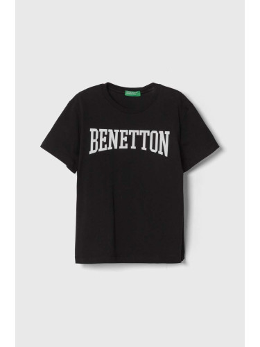 Детска памучна тениска United Colors of Benetton в черно с принт