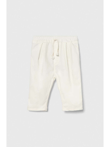 Бебешки панталон United Colors of Benetton в бяло с изчистен дизайн