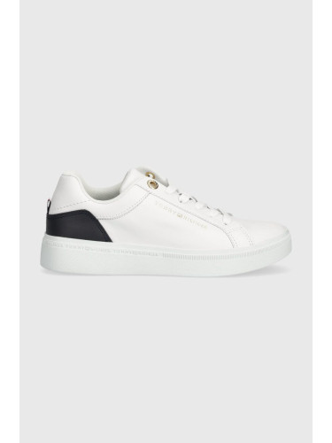 Кожени маратонки Tommy Hilfiger ELEVATED ESSENTIAL COURT SNEAKER в бяло FW0FW07635