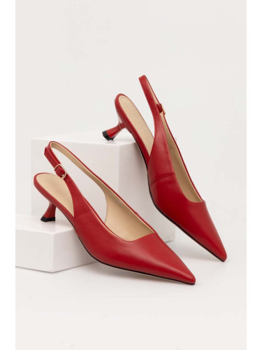 Обувки с тънък ток Answear Lab в червено