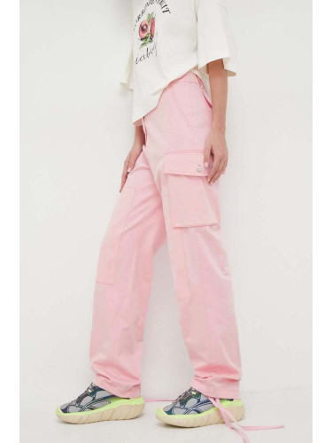 Панталон Moschino Jeans в розово със стандартна кройка, с висока талия