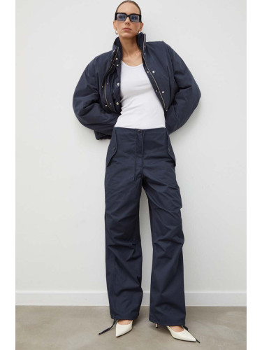 Памучен панталон Samsoe CHI в тъмносиньо с широка каройка, висока талия F23400014