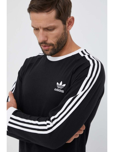 Памучна блуза с дълги ръкави adidas Originals 3-Stripes Long Sleeve Tee в черно с апликация  IA4877