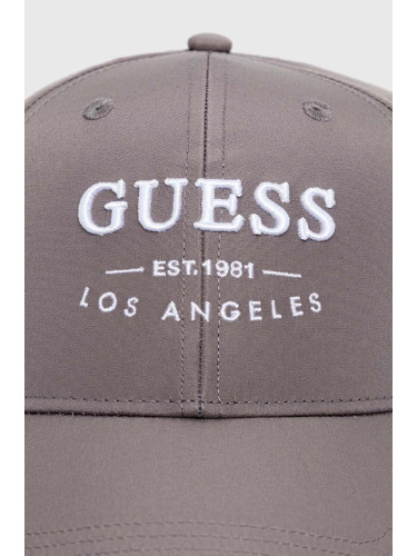 Шапка с козирка Guess в бежово с апликация AM5023 POL01