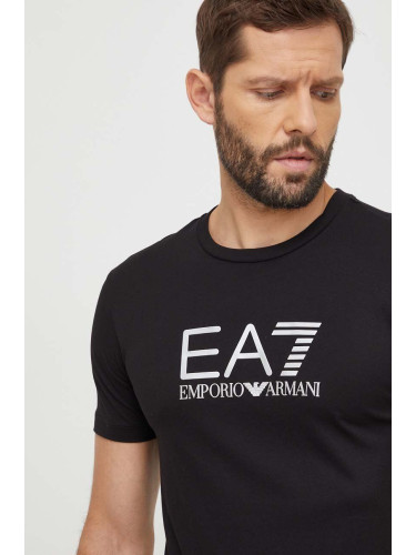 Памучна тениска EA7 Emporio Armani в черно с апликация