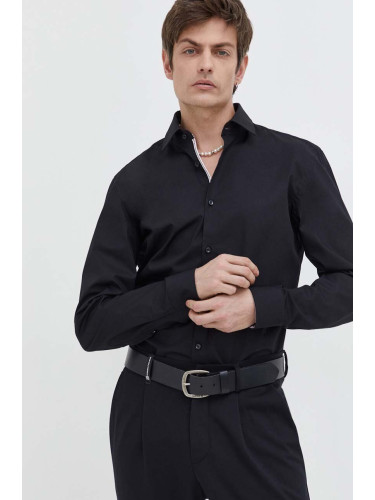 Памучна риза HUGO мъжка в черно с кройка по тялото класическа яка 50508294