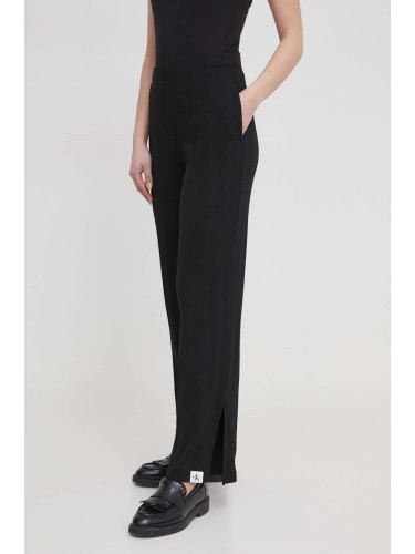 Панталон Calvin Klein Jeans в черно със стандартна кройка, с висока талия J20J223280
