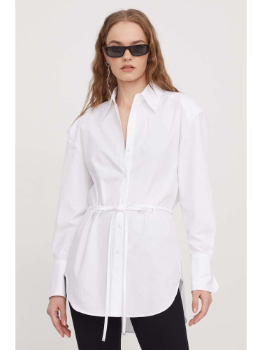 Памучна риза HUGO дамска в бяло със свободна кройка с класическа яка 50513277