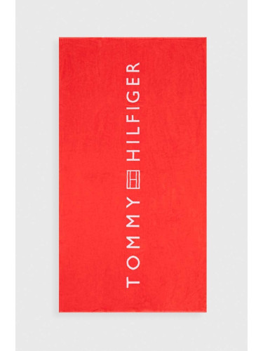 Памучна кърпа Tommy Hilfiger в червено UU0UU00074