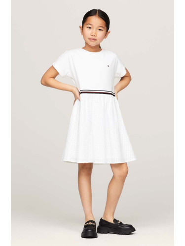 Детска памучна рокля Tommy Hilfiger в бяло къса разкроена