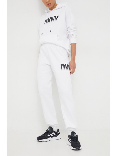 Спортен панталон Dkny в бяло с принт DP3P3379