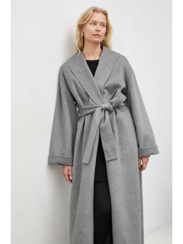 Вълнено палто By Malene Birger в сиво преходен модел с уголемена кройка