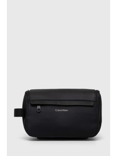 Козметична чанта Calvin Klein в черно K50K511699