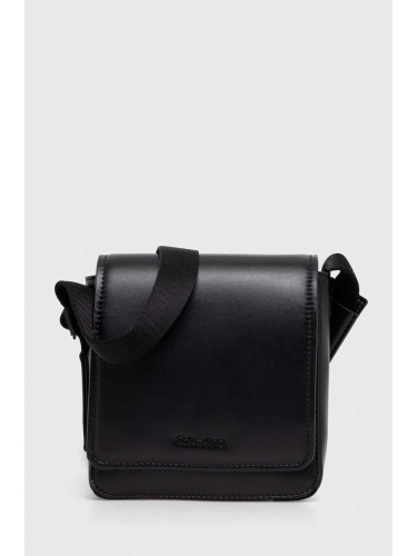 Чанта през рамо Calvin Klein в черно K50K511236