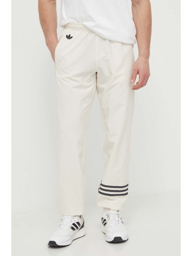 Спортен панталон adidas Originals Neuclassic Track Pants 0 в бежово с апликация  IV5356