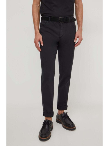 Панталон Tommy Hilfiger в черно със стандартна кройка MW0MW33908