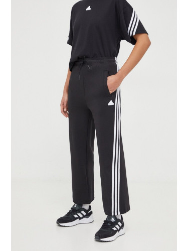 Спортен панталон adidas 0 в черно с апликация  IN9474