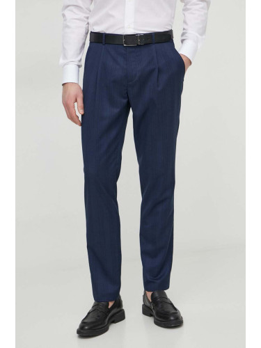 Панталон Sisley в тъмносиньо със стандартна кройка