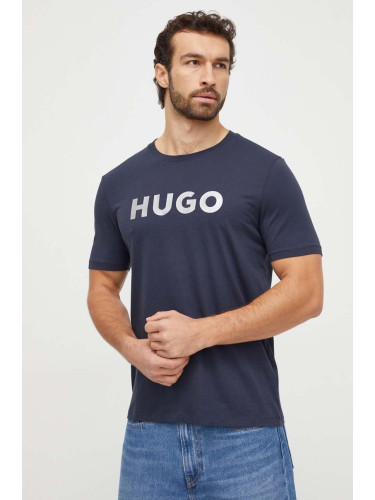Памучна тениска HUGO в тъмносиньо с принт 50506996