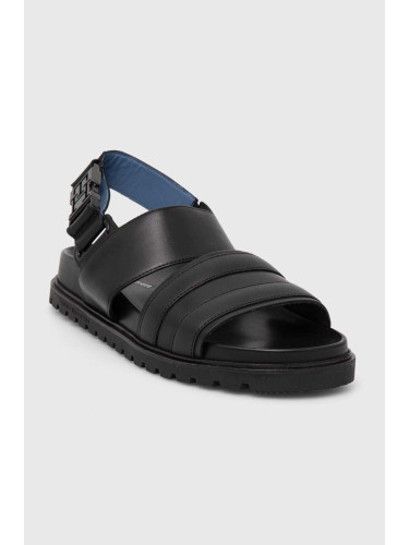 Кожени сандали Tommy Hilfiger ELEVATED TH BUCKLE LTH SANDAL в черно FM0FM05007