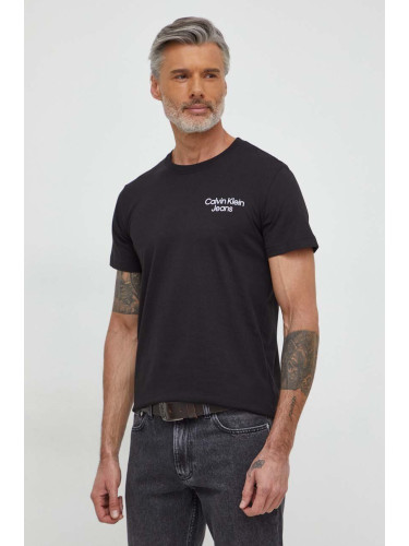 Памучна тениска Calvin Klein Jeans в черно с принт J30J325186