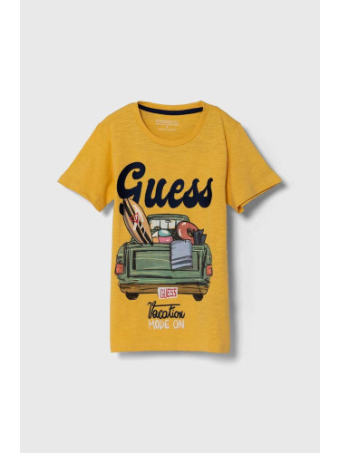 Детска памучна тениска Guess в жълто с принт