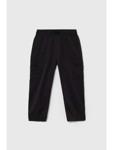Детски панталон Abercrombie & Fitch в черно с изчистен дизайн