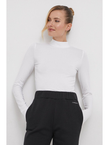 Блуза с дълги ръкави Calvin Klein в бежово с ниско поло K20K206484