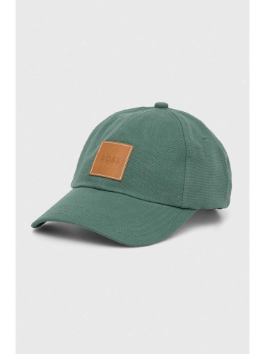 Памучна шапка с козирка BOSS в зелено с апликация 50508554