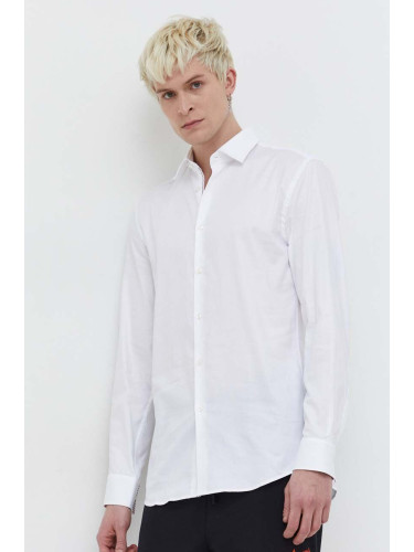 Памучна риза HUGO мъжка в бяло с кройка по тялото класическа яка 50508268