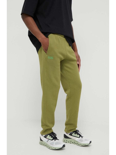 Спортен панталон American Vintage JOGGING DROIT в зелено с изчистен дизайн MIZU05BE24