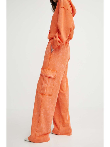 Спортен панталон Stine Goya в оранжево с широка каройка, висока талия SG5383