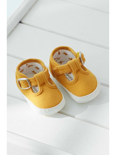 Бебешки обувки Mayoral Newborn в жълто
