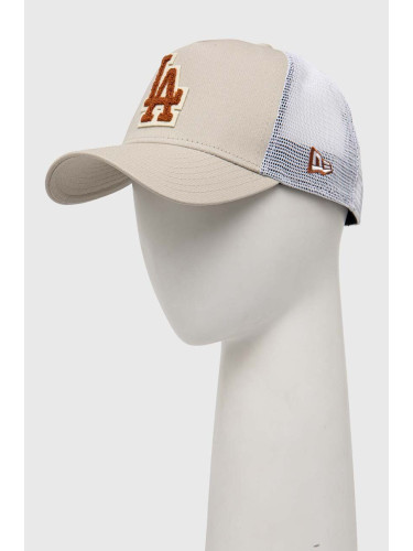 Шапка с козирка New Era в бежово с апликация LOS ANGELES DODGERS