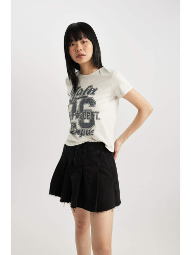 DEFACTO Fitted Printed Short Sleeve T-Shirt
