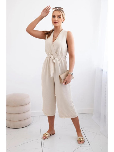 Jumpsuit with a tie at the waist with beige straps