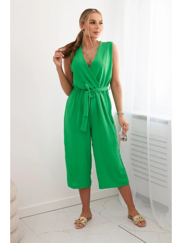 Jumpsuit with a tie at the waist with light green straps