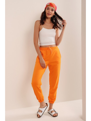 HAKKE Women's Orange Pocketed Sweatpants