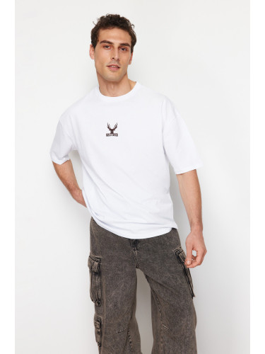 Trendyol White Oversize Deer Embroidered 100% Cotton T-Shirt