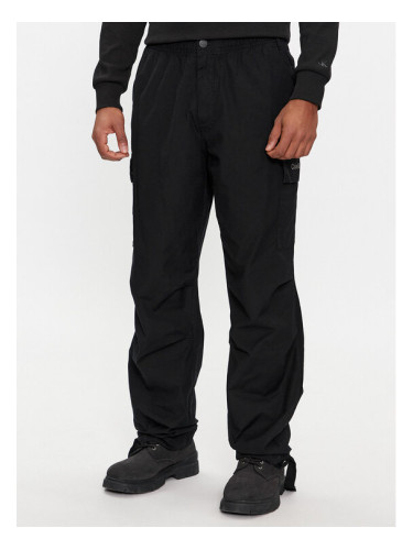 Calvin Klein Jeans Карго панталони Essential Regular Cargo Pant J30J324692 Черен Regular Fit