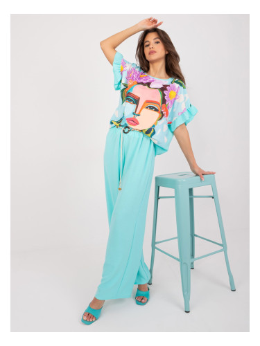 Mint summer set with printed blouse