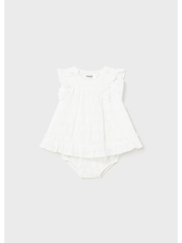 Бебешка памучна рокля с панделка в бял цвят Mayoral