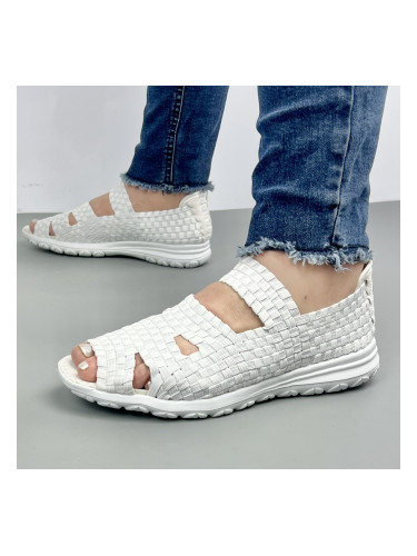 Ежедневни бели ластични обувки с отворени пръсти K222 white