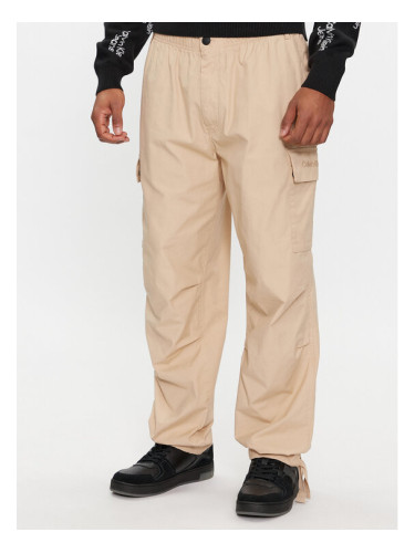 Calvin Klein Jeans Карго панталони Essential Regular Cargo Pant J30J324692 Бежов Regular Fit