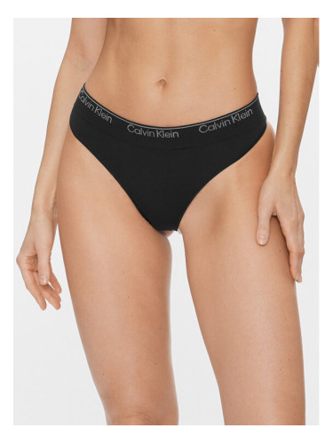 Calvin Klein Underwear Бикини тип прашка Thong 000QF7095E Черен