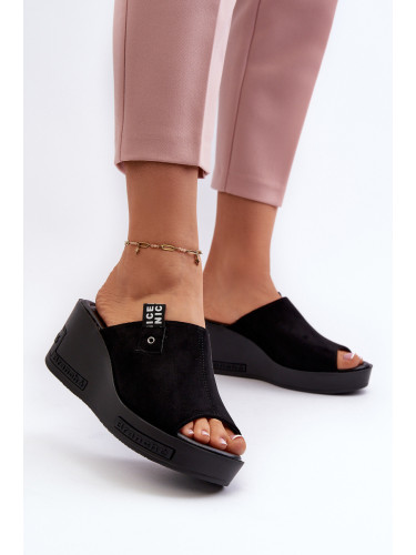 Дамски черни сандали на платформа VINCEZA