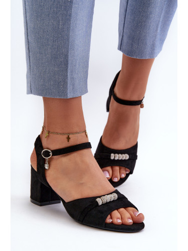 VINCEZA Дамски сандали от еко велур на висок ток с черни декорации Нархи