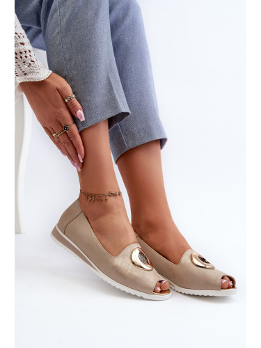 Boto Дамски обувки с орнамент от еко кожа в златисто Biolita